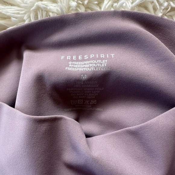 NWOT FreeSpirit lavender leggings size medium, feel buttery like Aligns - Picture 2 of 2
